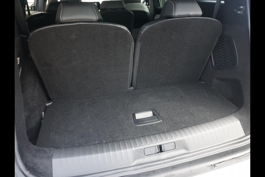 Peugeot 5008 1.2 Hybrid 136 Allure