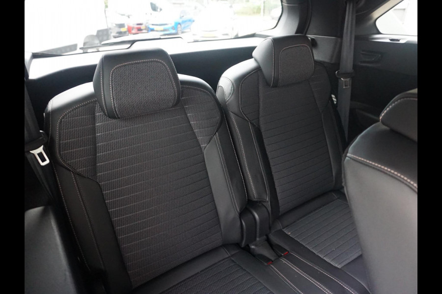 Peugeot 5008 1.2 Hybrid 136 Allure
