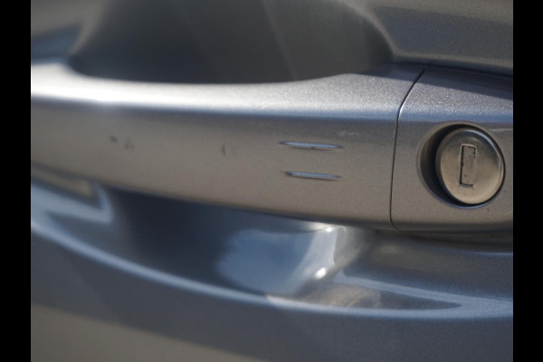 Peugeot e-208 EV GT 350 50 kWh Leder Alcantara