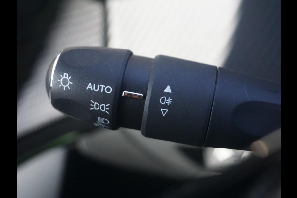 Peugeot e-208 EV GT 350 50 kWh Leder Alcantara