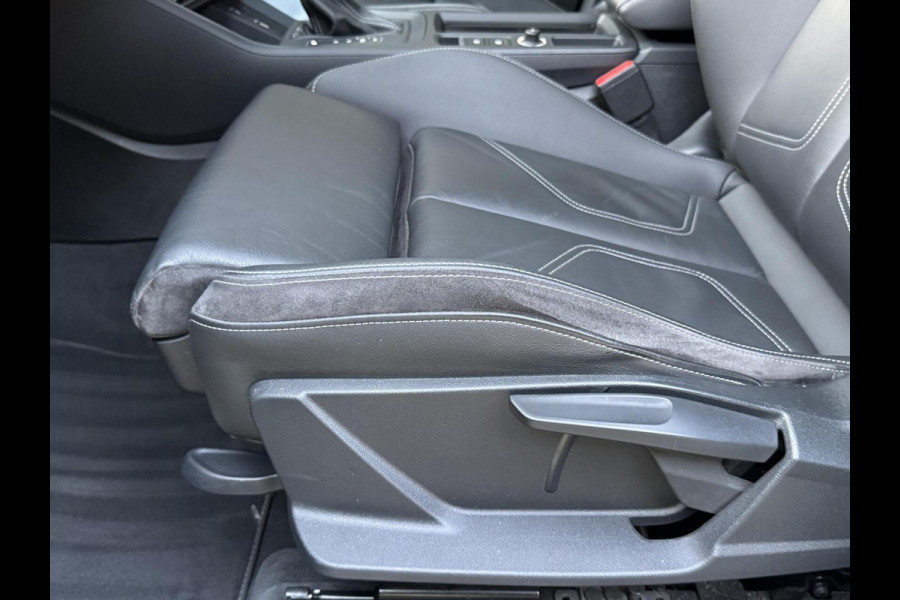 Audi Q3 40 TFSI quattro S Line Automaat | Leren bekleding | Stoelverwarming | Climate control | Cruise control | Lane assist & dode hoek