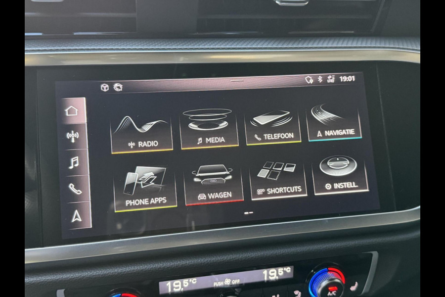 Audi Q3 40 TFSI quattro S Line Automaat | Leren bekleding | Stoelverwarming | Climate control | Cruise control | Lane assist & dode hoek