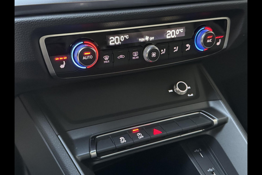 Audi Q3 40 TFSI quattro S Line Automaat | Leren bekleding | Stoelverwarming | Climate control | Cruise control | Lane assist & dode hoek