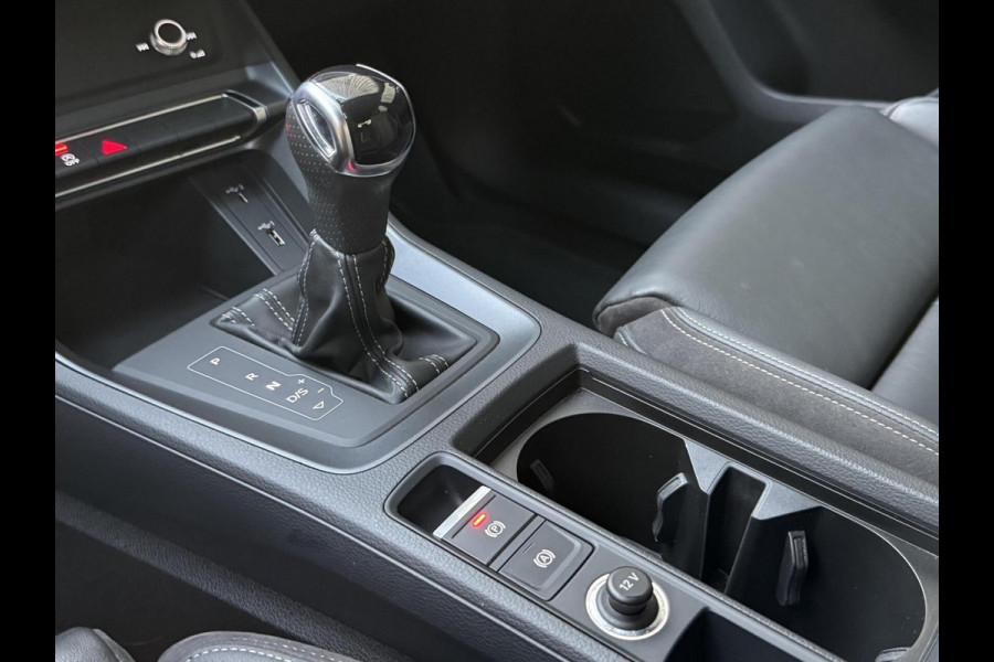 Audi Q3 40 TFSI quattro S Line Automaat | Leren bekleding | Stoelverwarming | Climate control | Cruise control | Lane assist & dode hoek