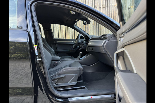 Audi Q3 40 TFSI quattro S Line Automaat | Leren bekleding | Stoelverwarming | Climate control | Cruise control | Lane assist & dode hoek