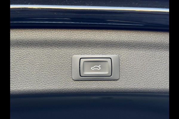 Audi Q3 40 TFSI quattro S Line Automaat | Leren bekleding | Stoelverwarming | Climate control | Cruise control | Lane assist & dode hoek