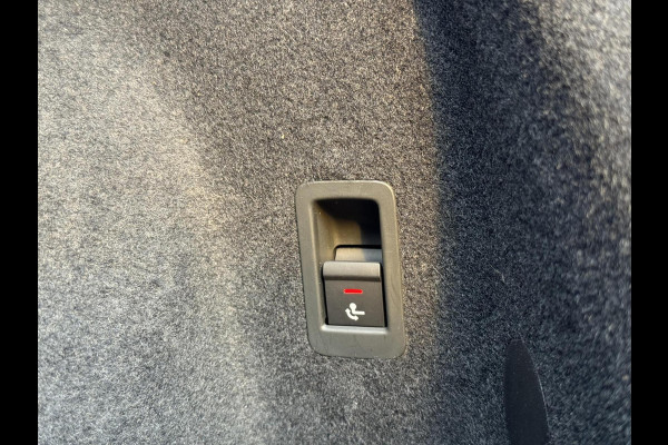 Audi Q3 40 TFSI quattro S Line Automaat | Leren bekleding | Stoelverwarming | Climate control | Cruise control | Lane assist & dode hoek