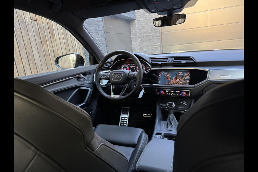 Audi Q3 40 TFSI quattro S Line Automaat | Leren bekleding | Stoelverwarming | Climate control | Cruise control | Lane assist & dode hoek
