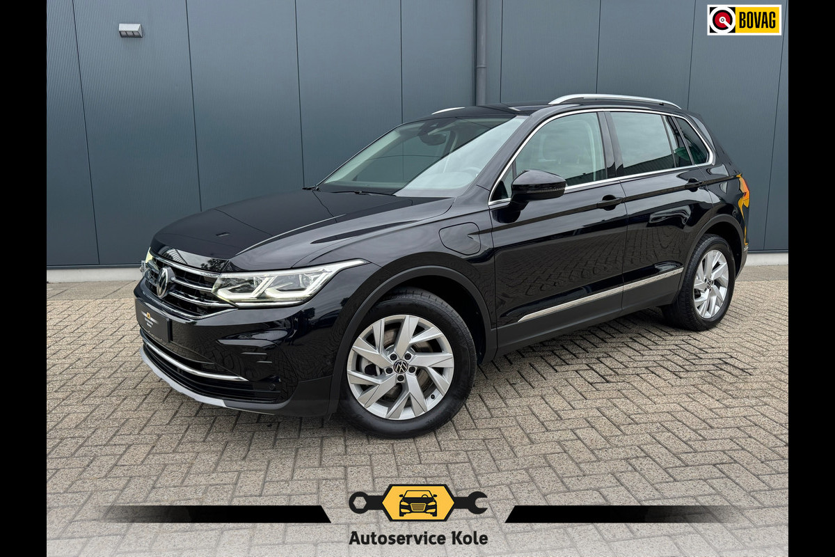 Volkswagen Tiguan 1.4 TSI eHybrid Elegance * Trekhaak * Stoelverwarming * Camera * Keyless *