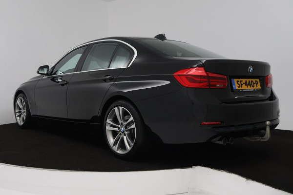BMW 3-serie 320i High Executive (GROOT-NAVIGATIE, ELEKT. WEGKLAPBARE TREKHAAK, STOELVERWARMING, DEALER ONDERHOUDEN)