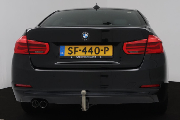 BMW 3-serie 320i High Executive (GROOT-NAVIGATIE, ELEKT. WEGKLAPBARE TREKHAAK, STOELVERWARMING, DEALER ONDERHOUDEN)