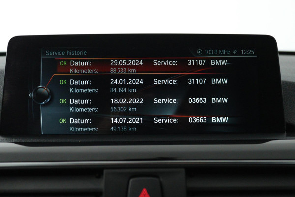 BMW 3-serie 320i High Executive (GROOT-NAVIGATIE, ELEKT. WEGKLAPBARE TREKHAAK, STOELVERWARMING, DEALER ONDERHOUDEN)