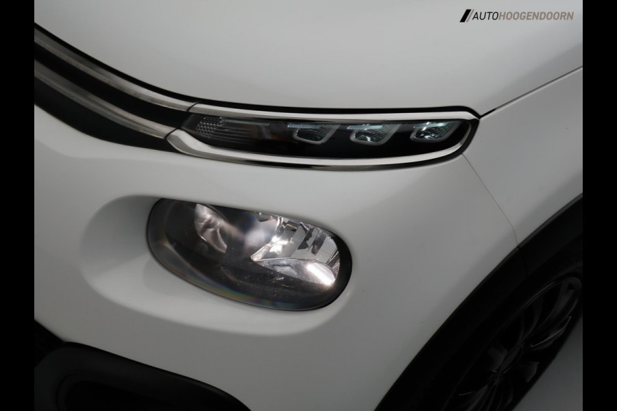 Citroën C3 1.2 PureTech Sport White (APPLE CARPLAY,LED,NAVIGATIE,PARKEERSENSOREN,CLIMATE,CRUISE,NIEUWE APK,TOPCONDITIE)