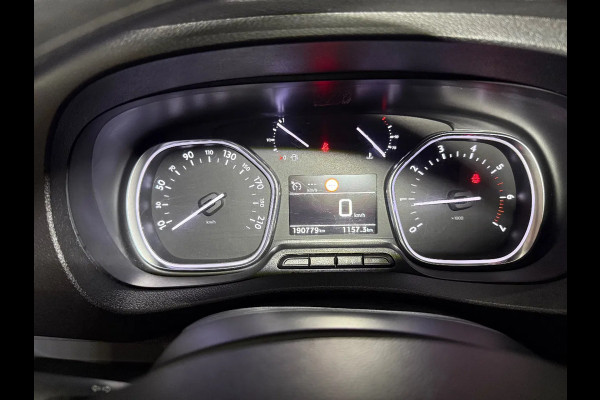 Toyota ProAce 2.0 D-4D l DUBBELE CABINE l NAVI l AIRCO l TREKHAAK