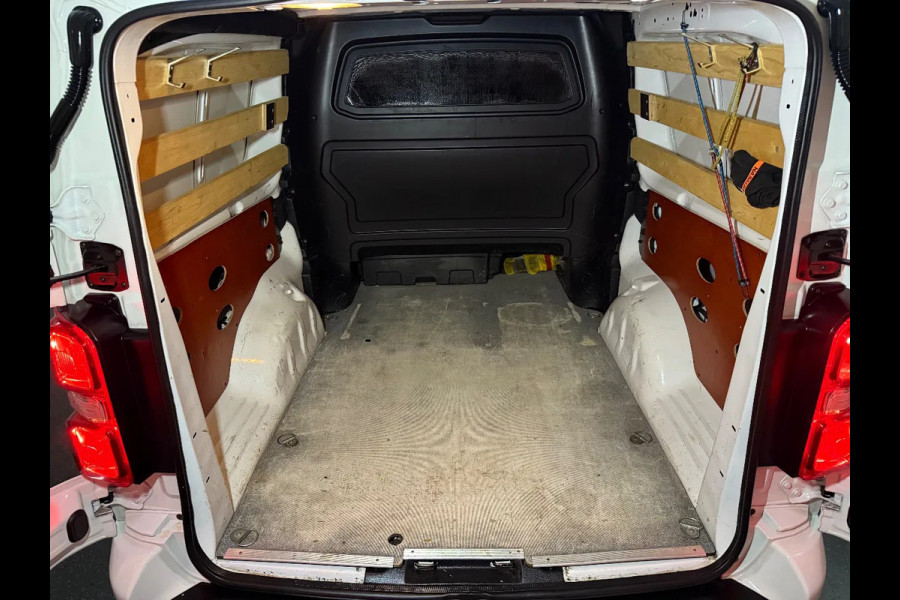 Toyota ProAce 2.0 D-4D l DUBBELE CABINE l NAVI l AIRCO l TREKHAAK