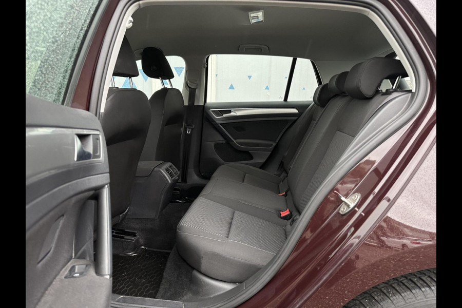 Volkswagen Golf 1.0 TSI Comfortline CarPlay LED Regensensor PDC Garantie