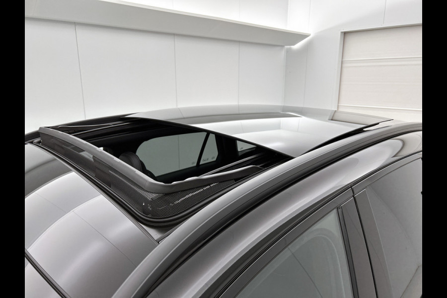 Mercedes-Benz GLC 300e 4MATIC Sport Edition | Premium Pakket | Nightpakket | Trekhaak | Rijassistentiepakket Plus | Winter pakket | Panoramaschuifdak | Smartphone integratie | 360°-camera | Mercedes-Benz GLC 300e 4MATIC Sport Edition | Premium Pakket | Nightpakket | Trekhaak | Rijassistentiepakket Plus | Winter pakket | Panoramaschuifdak | Smartphone integratie | 360°-camera |