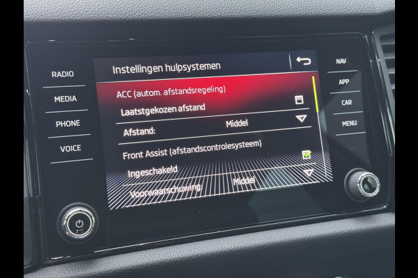 Škoda Kodiaq 1.5 TSI Sportline Automaat | Trekhaak uitklapbaar | Voorstoelen verwarmd | Cruise control adaptief | Rijstrooksensor | Grootlich