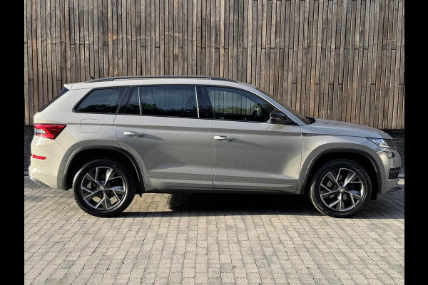 Škoda Kodiaq 1.5 TSI Sportline Automaat | Trekhaak uitklapbaar | Voorstoelen verwarmd | Cruise control adaptief | Rijstrooksensor | Grootlich