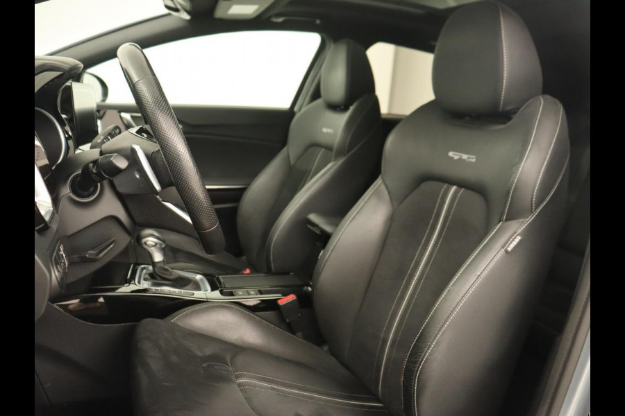 Kia ProCeed 1.4 T-GDI GT-PlusLine | Panoramadak | Trekhaak | Stoel & stuurverwarming | Camera | Adaptive cruise | JBL Sound | Carplay | Navigatie | Achterbankverwarming | Full LED | Keyless