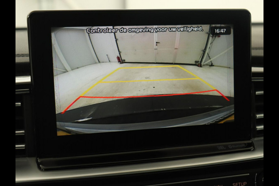 Kia ProCeed 1.4 T-GDI GT-PlusLine | Panoramadak | Trekhaak | Stoel & stuurverwarming | Camera | Adaptive cruise | JBL Sound | Carplay | Navigatie | Achterbankverwarming | Full LED | Keyless