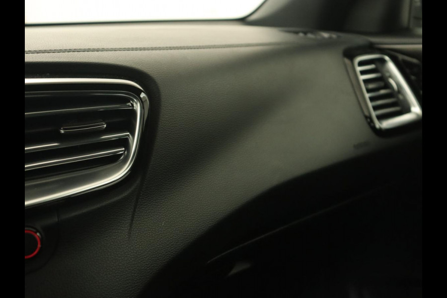 Kia ProCeed 1.4 T-GDI GT-PlusLine | Panoramadak | Trekhaak | Stoel & stuurverwarming | Camera | Adaptive cruise | JBL Sound | Carplay | Navigatie | Achterbankverwarming | Full LED | Keyless