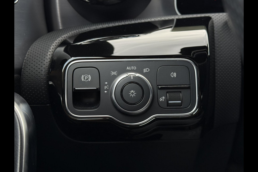 Mercedes-Benz CLA-Klasse Shooting Brake 180d Aut. AMG Sport Ed. | Panorama | Burmester | Keyless |