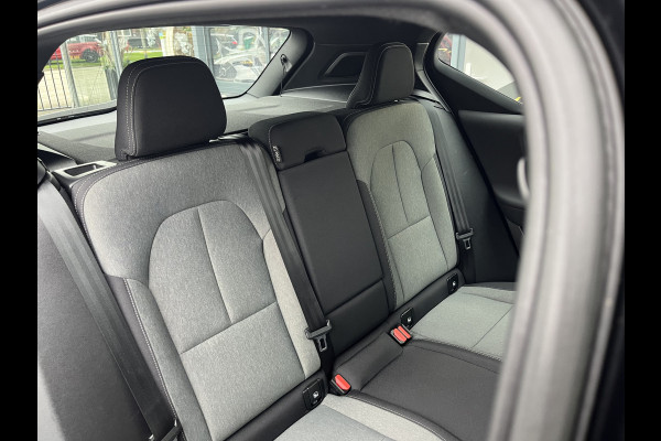 Volvo XC40 1.5 T4 Plug-in hybrid Plus Bright | Harman Kardon | Memory | Zwenkbare trekhaak |