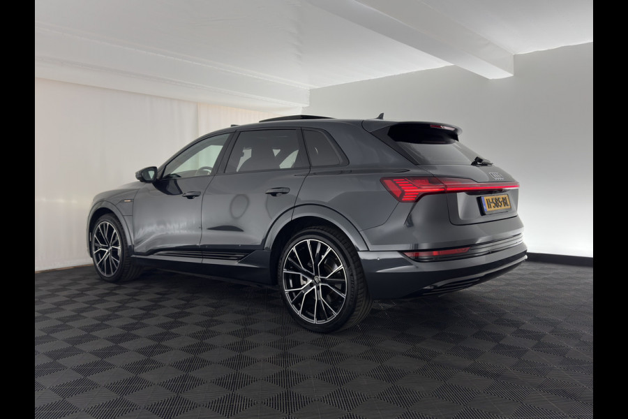 Audi e-tron 55 quattro advanced 95 kWh [3-Fase] {SOH-92%} *PANO | LUXURY-LEATHER | FULL-LED | BANG&OLUFSEN | ADAPTIVE-CRUISE | MEMORY-PACK | BLIND-SPOT | TOP-VIEW | SPORT/HEATED-SEATS | KEYLESS | DAB+ | ECC | PDC | 22''ALU*