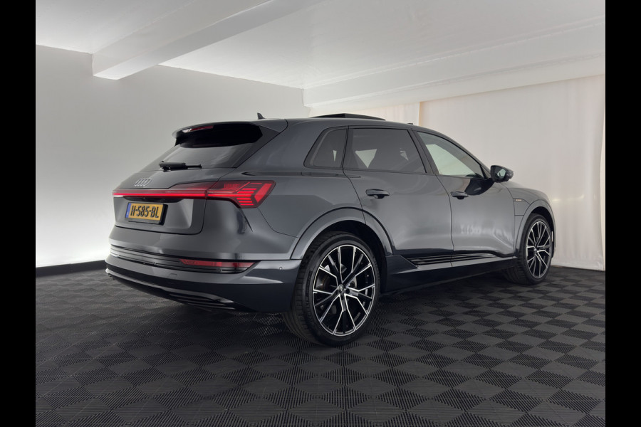 Audi e-tron 55 quattro advanced 95 kWh [3-Fase] {SOH-92%} *PANO | LUXURY-LEATHER | FULL-LED | BANG&OLUFSEN | ADAPTIVE-CRUISE | MEMORY-PACK | BLIND-SPOT | TOP-VIEW | SPORT/HEATED-SEATS | KEYLESS | DAB+ | ECC | PDC | 22''ALU*