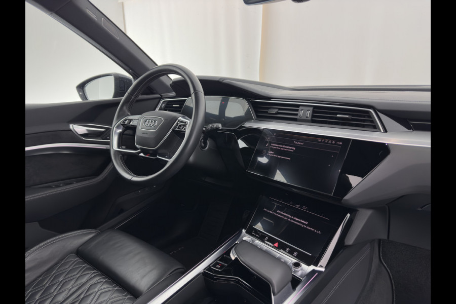 Audi e-tron 55 quattro advanced 95 kWh [3-Fase] {SOH-92%} *PANO | LUXURY-LEATHER | FULL-LED | BANG&OLUFSEN | ADAPTIVE-CRUISE | MEMORY-PACK | BLIND-SPOT | TOP-VIEW | SPORT/HEATED-SEATS | KEYLESS | DAB+ | ECC | PDC | 22''ALU*