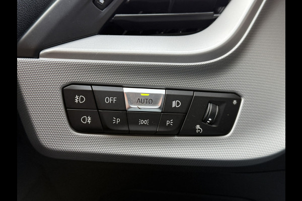 BMW 1-serie 116i Business Edition | Apple Carplay | DAB+ | PDC V+A