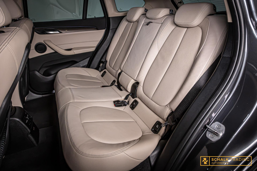 BMW X1 XDrive25e Executive|Leder|Carplay|LED|StoelV|Garantie