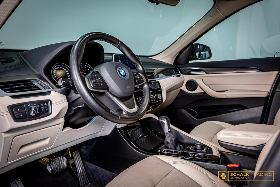 BMW X1 XDrive25e Executive|Leder|Carplay|LED|StoelV|Garantie