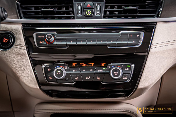 BMW X1 XDrive25e Executive|Leder|Carplay|LED|StoelV|Garantie