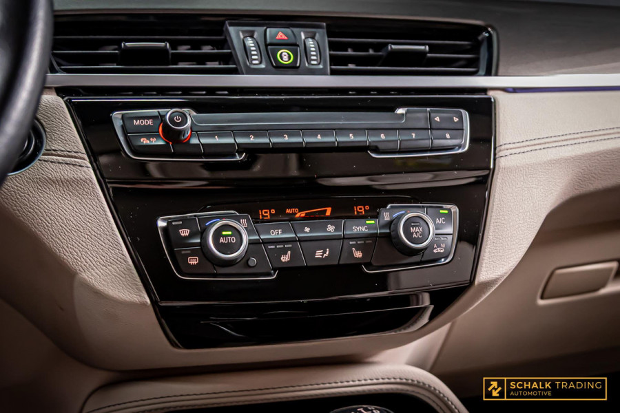 BMW X1 XDrive25e Executive|Leder|Carplay|LED|StoelV|Garantie