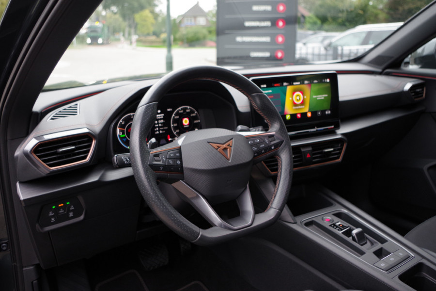 CUPRA Formentor 1.4 e-Hybrid Business 204 PK PHEV, Climate Control, Adap. Cruise Control, Carplay