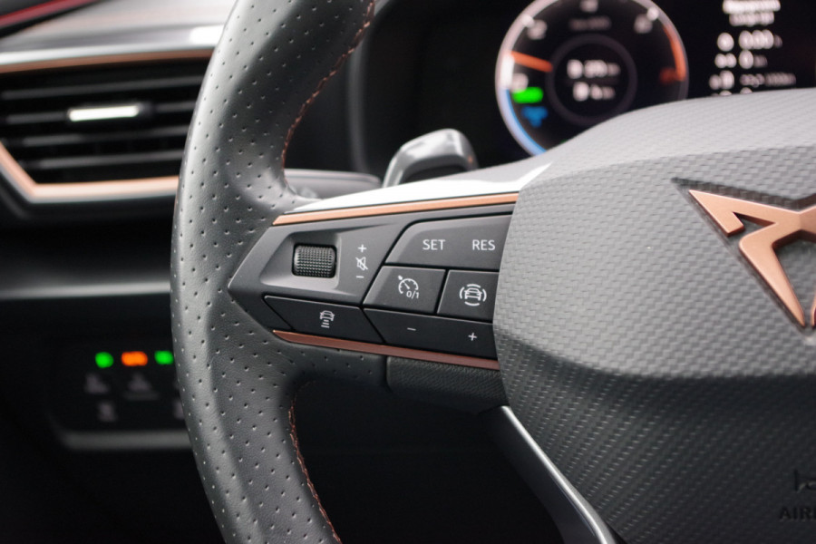 CUPRA Formentor 1.4 e-Hybrid Business 204 PK PHEV, Climate Control, Adap. Cruise Control, Carplay