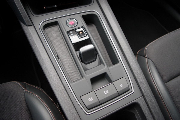 CUPRA Formentor 1.4 e-Hybrid Business 204 PK PHEV, Climate Control, Adap. Cruise Control, Carplay