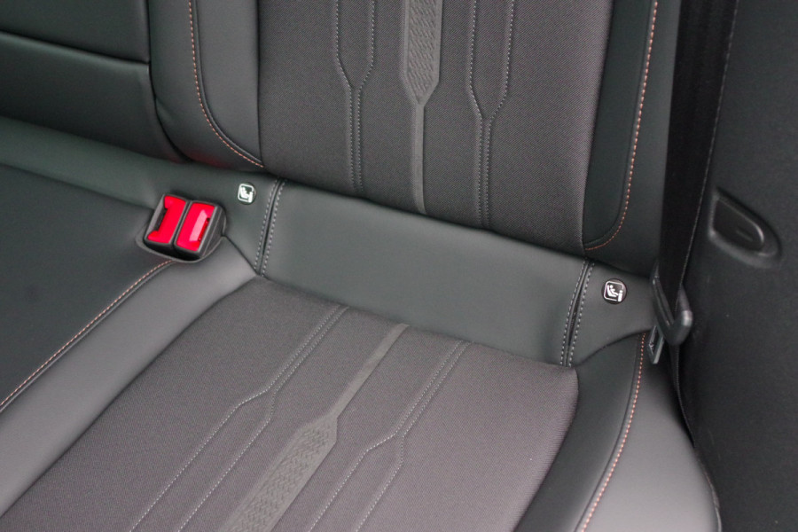 CUPRA Formentor 1.4 e-Hybrid Business 204 PK PHEV, Climate Control, Adap. Cruise Control, Carplay