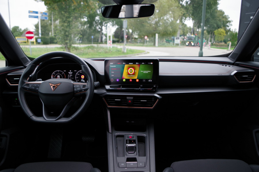 CUPRA Formentor 1.4 e-Hybrid Business 204 PK PHEV, Climate Control, Adap. Cruise Control, Carplay