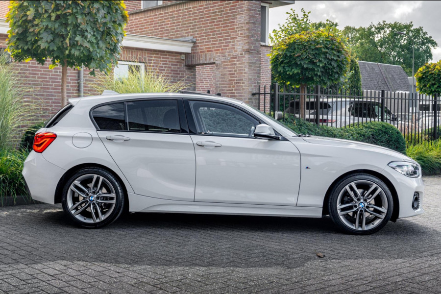 BMW 1-serie 120i Centennial High Executive 184 PK Aut. M-Sport Schuifdak Camera 18''