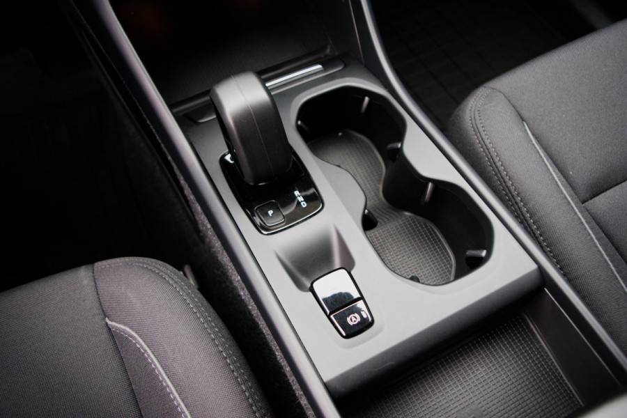 Volvo XC40 1.5 T4 Recharge Inscription Expression 211 PK PHEV, Winterpakket, Adap. Cruise Control, Camera