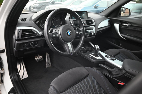 BMW 1-serie 120i Centennial High Executive 184 PK Aut. M-Sport Schuifdak Camera 18''