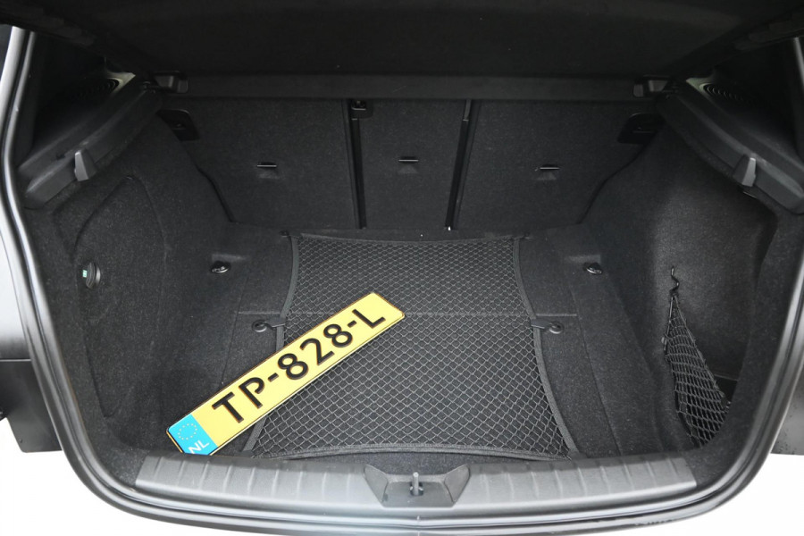 BMW 1-serie 120i Centennial High Executive 184 PK Aut. M-Sport Schuifdak Camera 18''