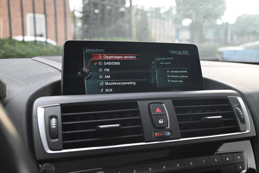 BMW 1-serie 120i Centennial High Executive 184 PK Aut. M-Sport Schuifdak Camera 18''