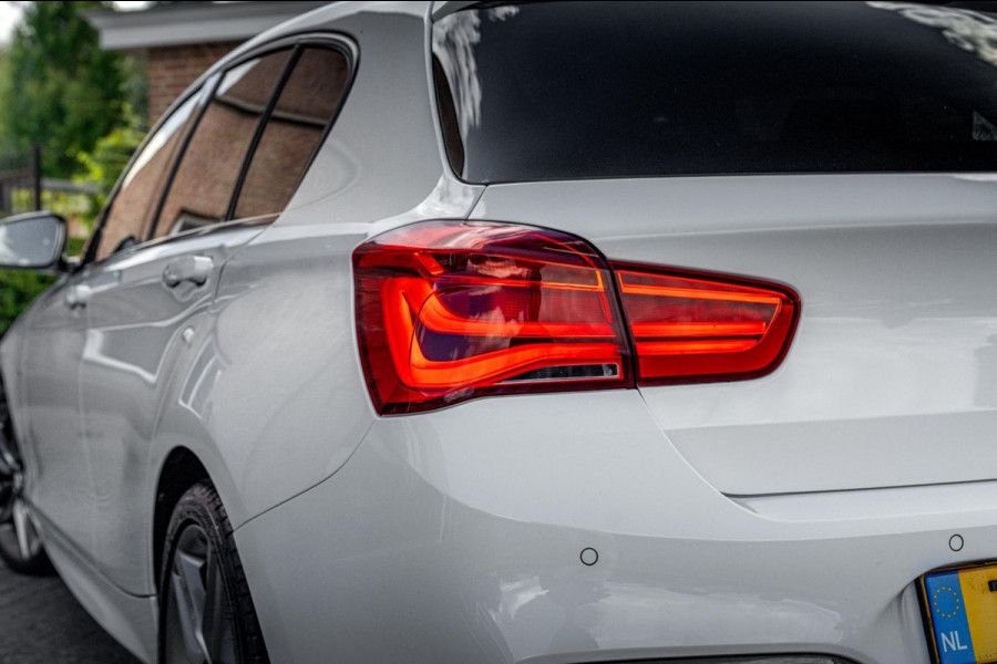 BMW 1-serie 120i Centennial High Executive 184 PK Aut. M-Sport Schuifdak Camera 18''