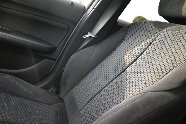 BMW 1-serie 120i Centennial High Executive 184 PK Aut. M-Sport Schuifdak Camera 18''