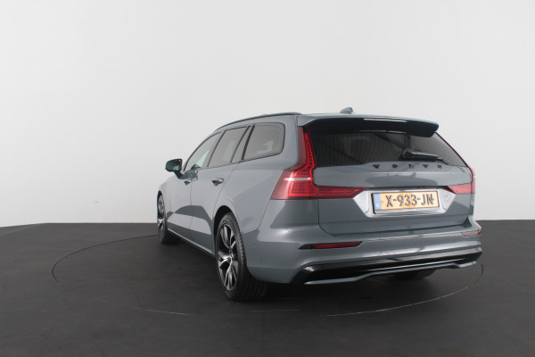 Volvo V60 2.0 B3 Plus Dark > Standkachel/Pano.schuif/Trekhaak/360 camera/Harman Kardon