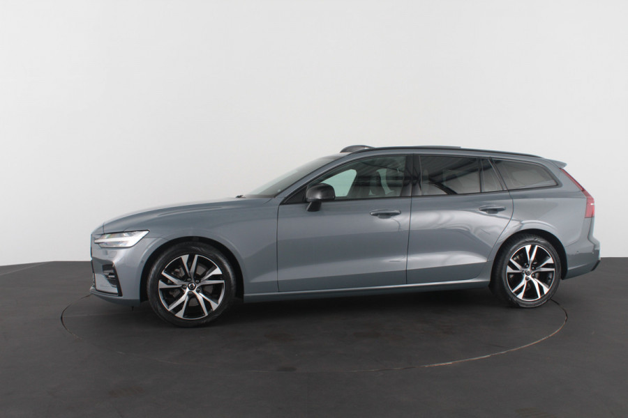 Volvo V60 2.0 B3 Plus Dark > Standkachel/Pano.schuif/Trekhaak/360 camera/Harman Kardon